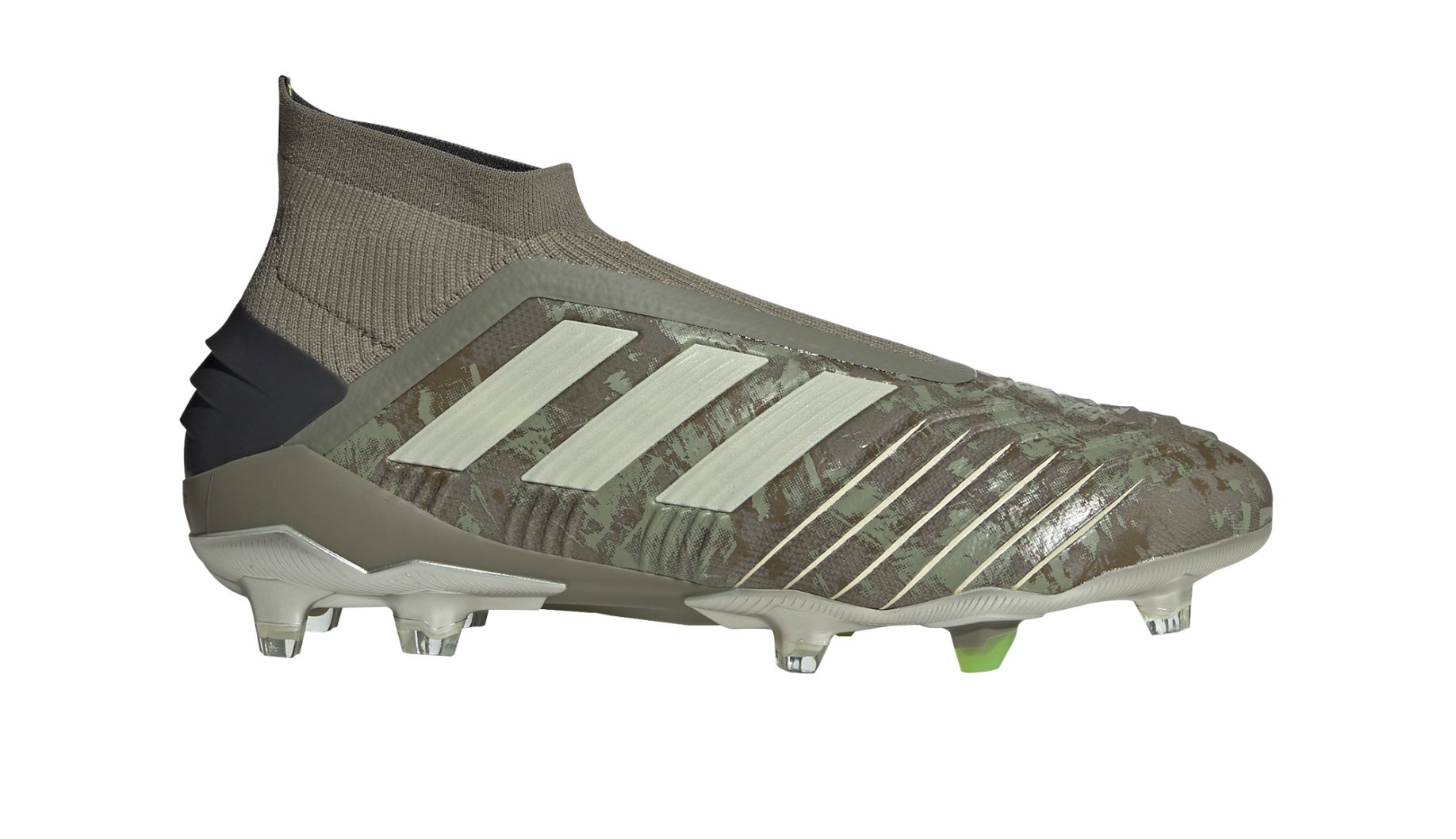 Scarpe Calcio Adidas Predator 19+ FG Encryption Pack colore Verde Fantasia  - Adidas - SportIT.com